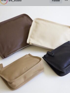 Are Studio Suede Gia Clutch in travertine Large